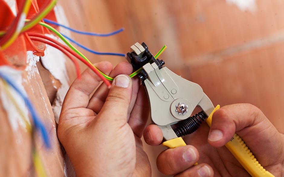 électricien de maintenance Saint-Cyr-l'École